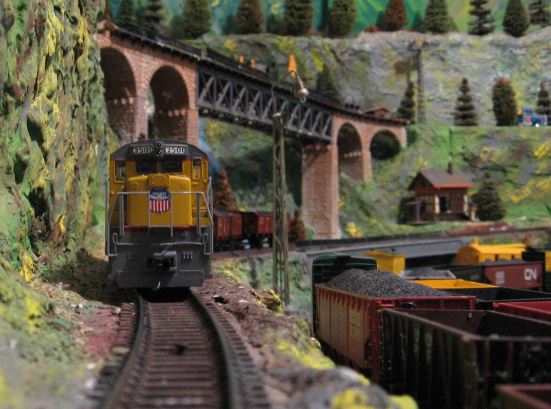 Model Train Layouts | Model Train Scenery Ideas - model train club